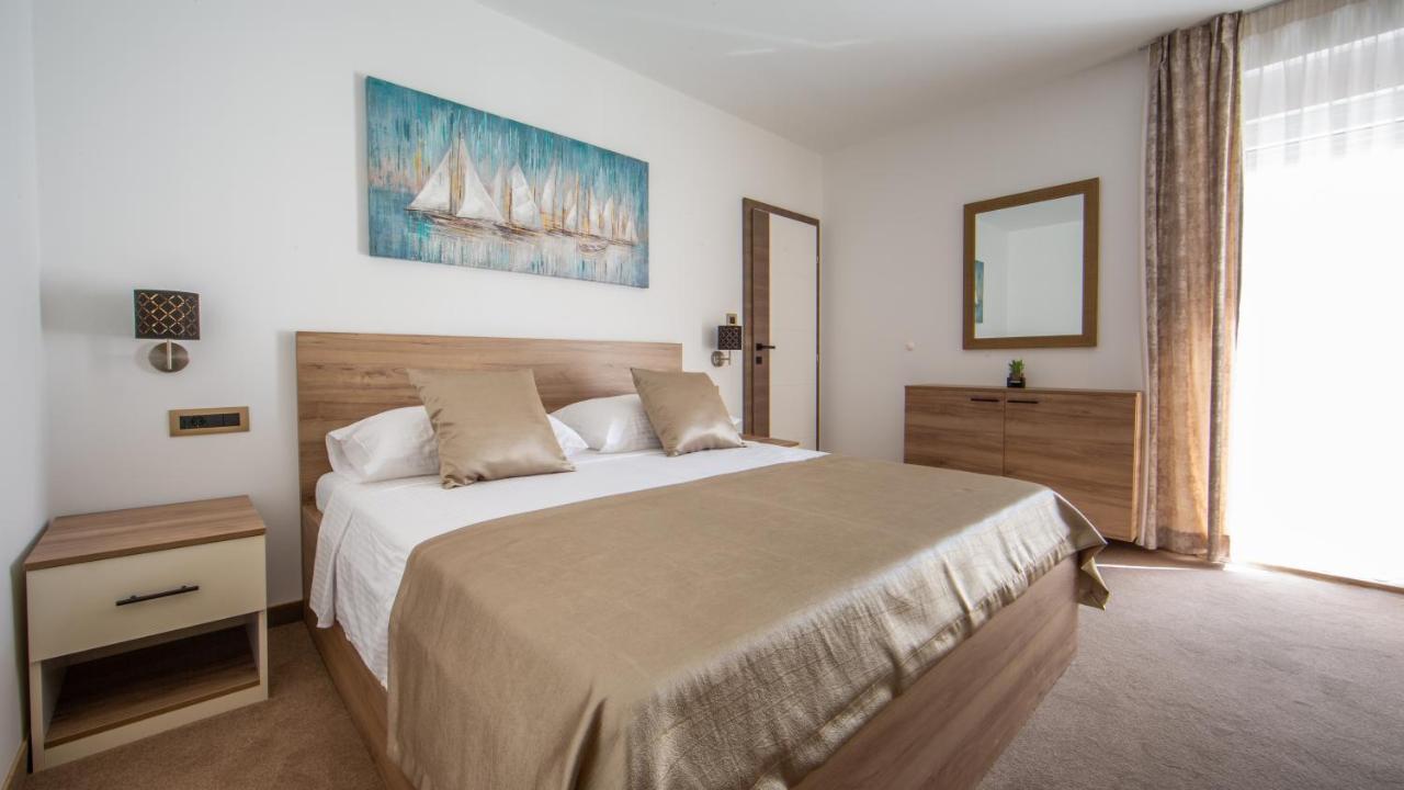 Rooms & Apartments Toni Stobreč Zewnętrze zdjęcie
