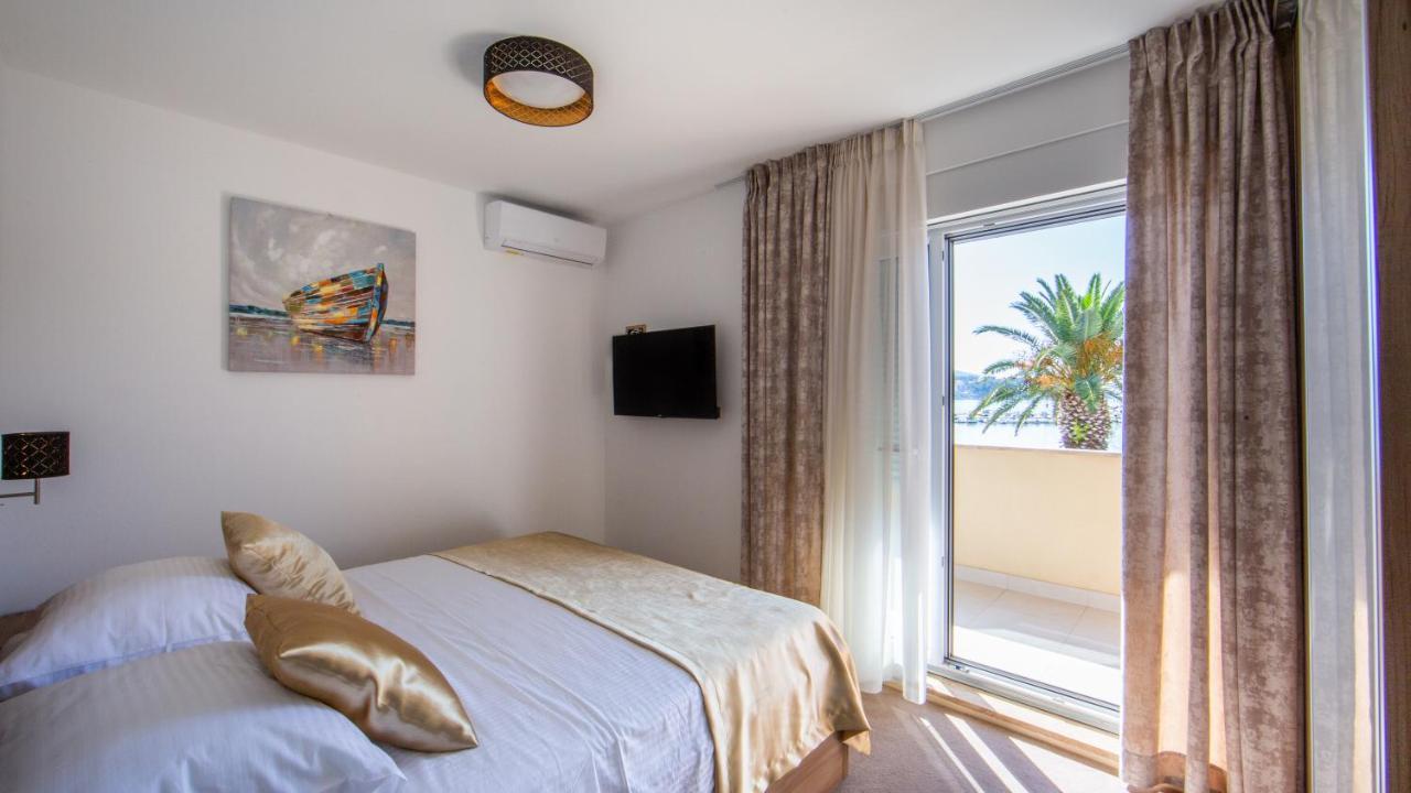 Rooms & Apartments Toni Stobreč Zewnętrze zdjęcie