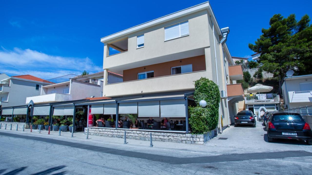 Rooms & Apartments Toni Stobreč Zewnętrze zdjęcie